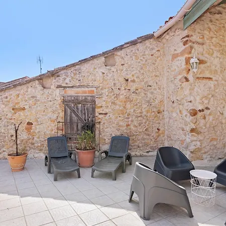 Le Clos Mazerolles 住宿加早餐酒店